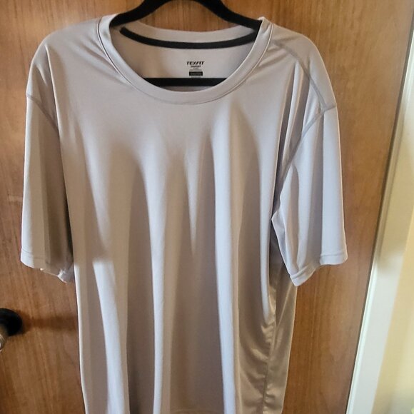 Shirts - Picture 3 of 16